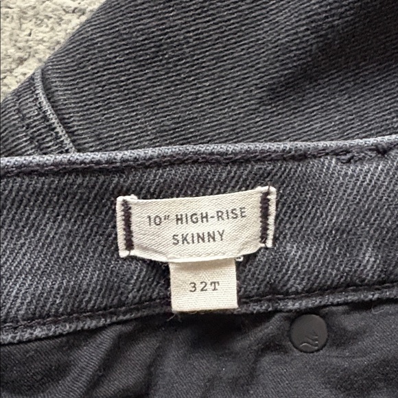 Madewell Tall 10” High-Rise Skinny Jeans - Picture 7 of 9